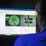 Platform - behavior test-heatmap on a screen with technician